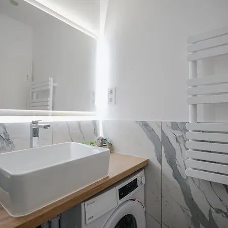 H57 - Harsfa Haven - Location By Bqa Budapest